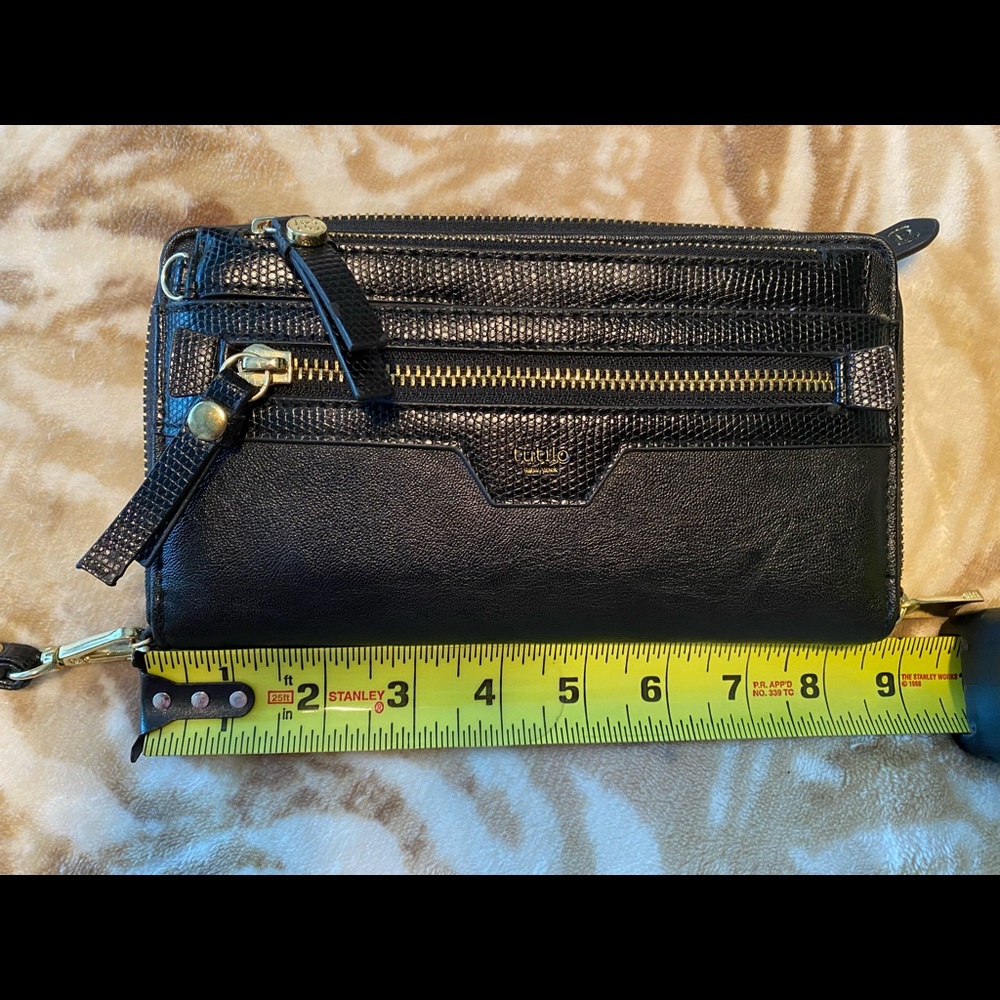 Tutulio black Leather accordion wallet / clutch